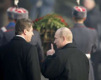 Гоце слуша Путин